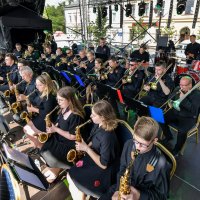 Drugi dzień Święta Karpia rozpoczął się z przytupem koncertem Orkiestry Dętej ROK Zator