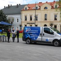 500 bus na zatorskim rynku