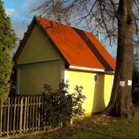 Zakończono renowację kapliczki domkowej z końca XIX wieku. 